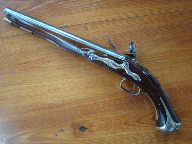 A Revolutionary War "STYLE" British Flintlock Heavy Dragoon pistol made for Colonial Williamsburg — image 2